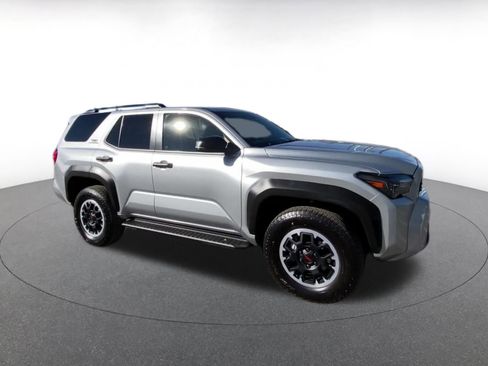 Used 2025 Toyota 4Runner SR5 image 2