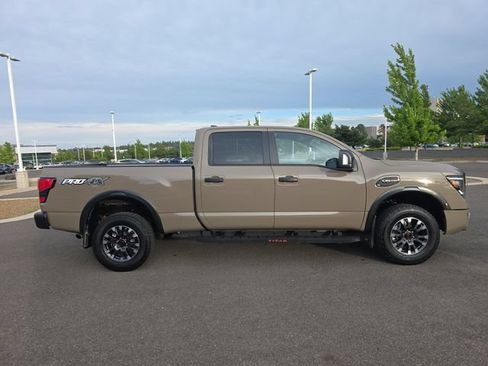 Used 2024 Nissan Titan PRO-4X AWD/4WD image 2