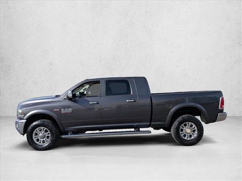 Used 2018 RAM 2500 Laramie w/ Convenience Group image 8