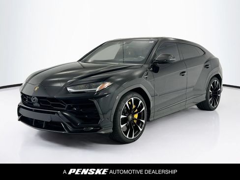 Used 2021 Lamborghini Urus AWD/4WD image 1