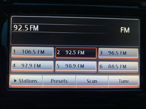 Used 2015 Volkswagen Passat 1.8T Limited Edition image 22