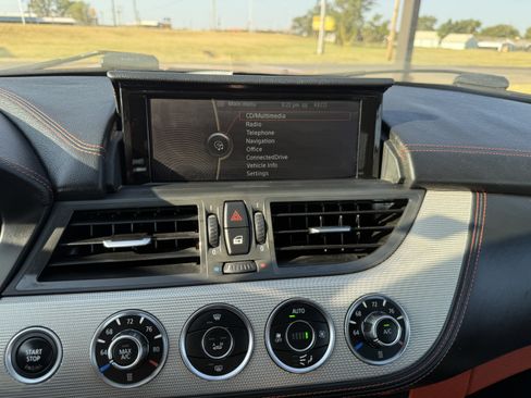 Used 2015 BMW Z4 sDrive28i RWD image 7