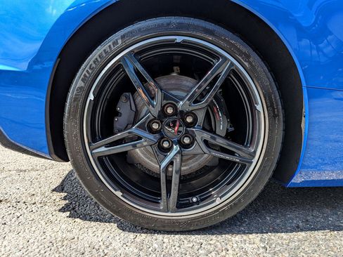 Used 2021 Chevrolet Corvette Stingray Premium Cpe w/ Z51 Performance Package image 51