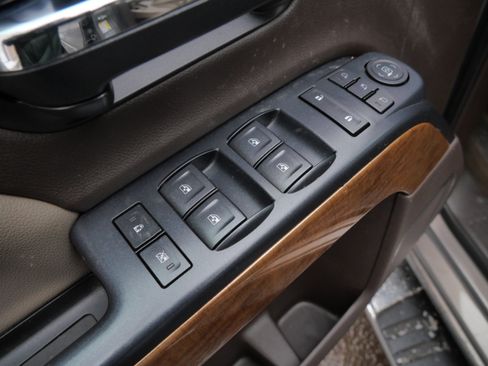 Used 2017 Chevrolet Silverado 1500 LTZ image 19