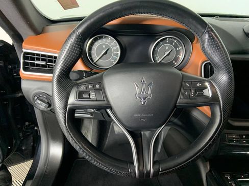 Used 2021 Maserati Ghibli RWD image 28