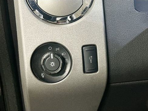 Used 2013 Ford F250 Lariat w/ Chrome Pkg image 11