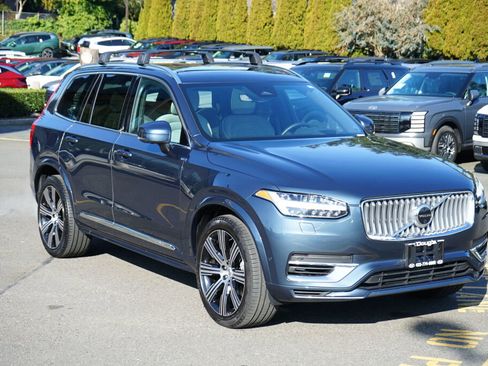 Used 2023 Volvo XC90 T8 Ultimate image 3