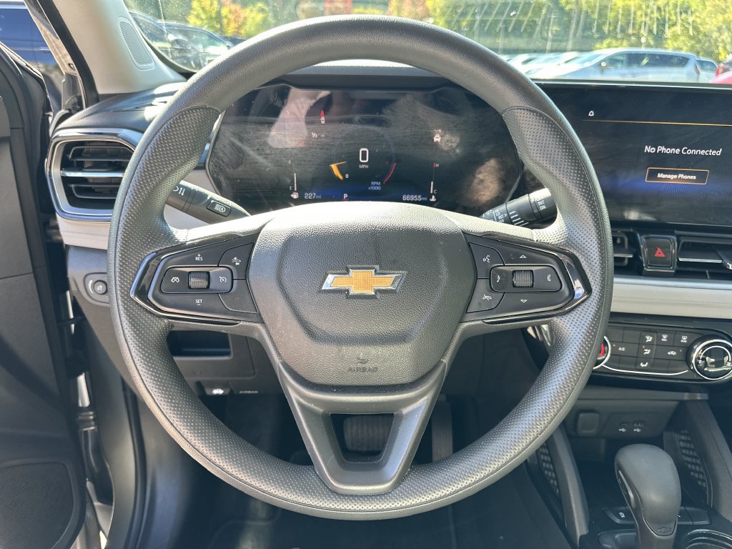 Used 2025 Chevrolet TrailBlazer LT FWD image 12