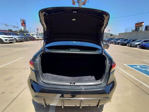 Used 2022 Toyota Corolla LE FWD image 40