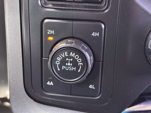 Used 2021 Ford F150 Lariat w/ Equipment Group 502A High image 13