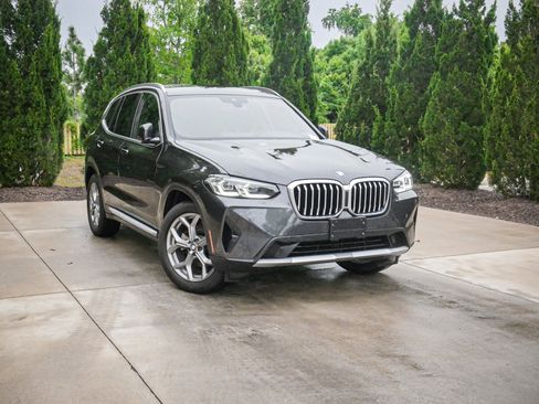 Used 2024 BMW X3 xDrive30i AWD/4WD image 2