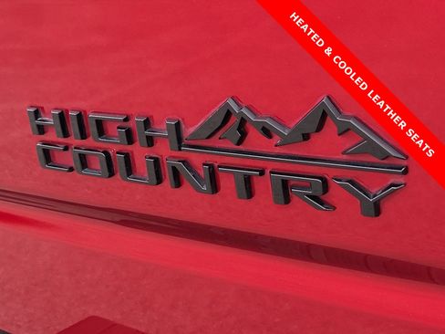 Used 2024 Chevrolet Silverado 1500 High Country w/ Technology Package AWD/4WD image 8