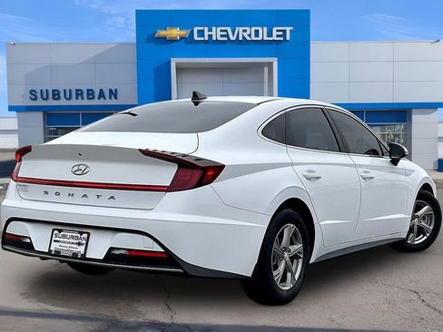 Used 2023 Hyundai Sonata SE FWD image 2