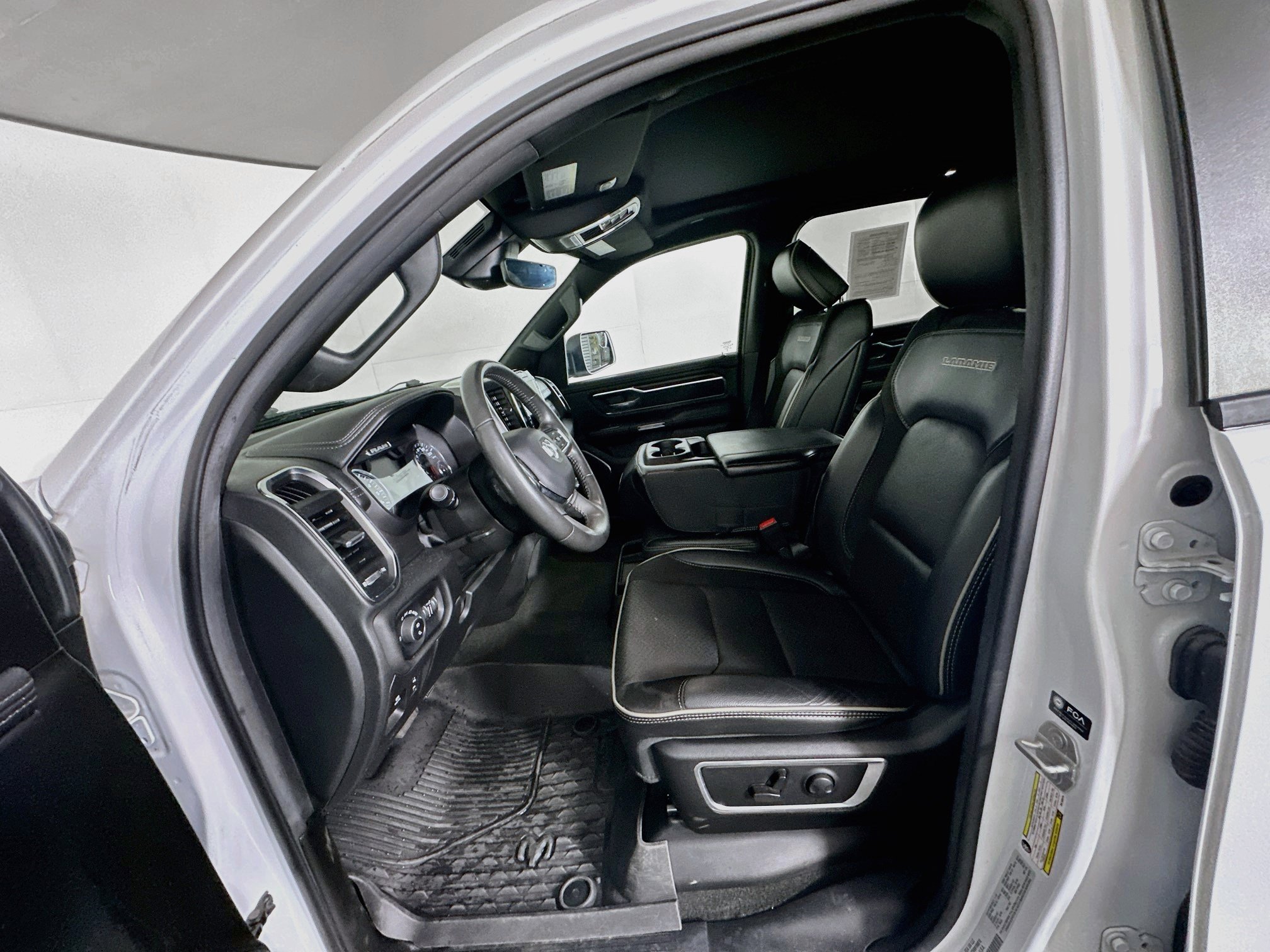 Used 2024 RAM 1500 Laramie RWD image 13
