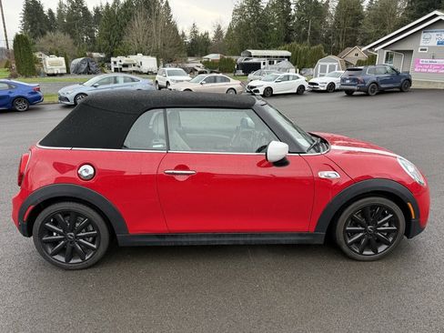 Used 2020 MINI Cooper S w/ Signature Upholstery Package image 6