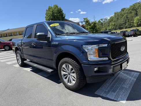 Used 2018 Ford F150 XL w/ Equipment Group 101A Mid AWD/4WD image 3