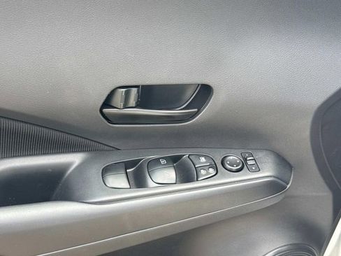 New 2025 Nissan Kicks Play S image 20