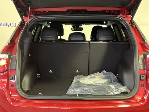 New 2026 Jeep Compass Trailhawk image 8