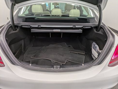 Used 2020 Mercedes-Benz C 300 4MATIC Sedan image 24