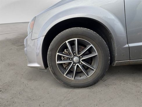 Used 2018 Dodge Grand Caravan GT image 10