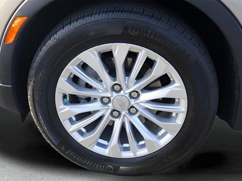 Used 2024 Cadillac XT4 Luxury w/ Cold Weather Package image 29