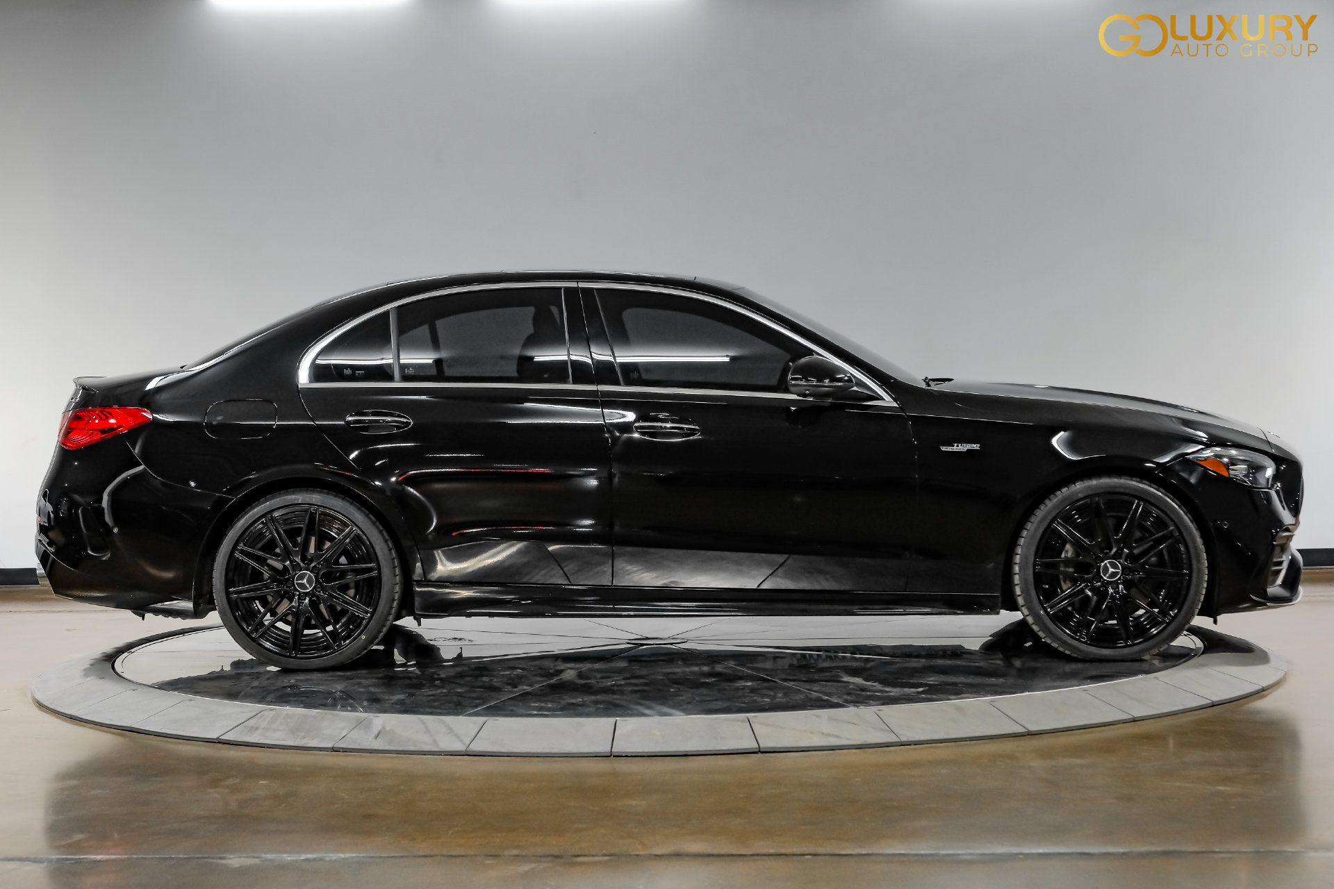 Used 2023 Mercedes-Benz C 43 AMG 4MATIC Sedan image 9