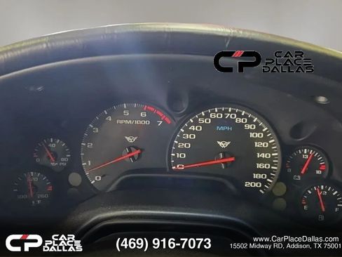 Used 2004 Chevrolet Corvette Coupe w/ Preferred Equipment Group RWD image 9