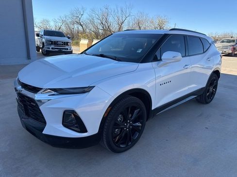 Used 2021 Chevrolet Blazer RS w/ Enhanced Convenience Package image 3