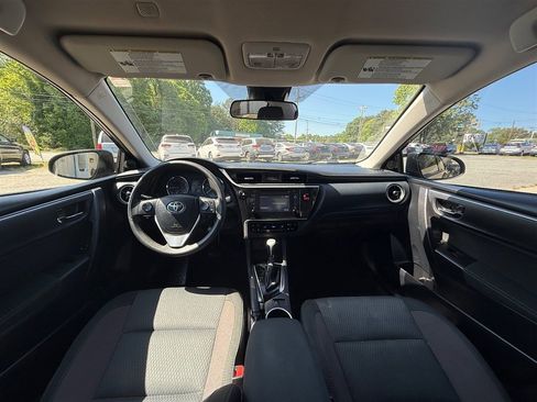 Used 2019 Toyota Corolla LE FWD image 9