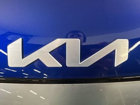 Used 2023 Kia Sportage EX FWD image 8