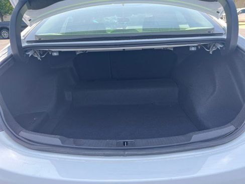 Used 2018 Buick LaCrosse Essence image 25