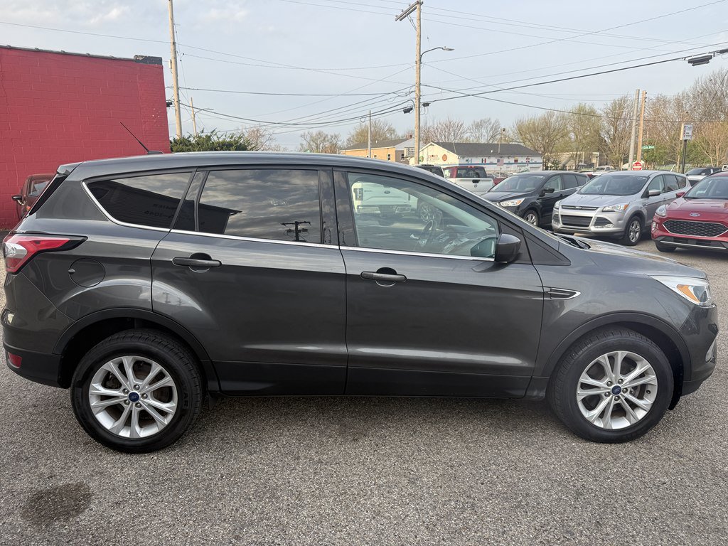 Used 2017 Ford Escape SE AWD/4WD image 6