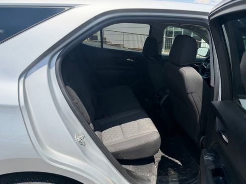 Used 2019 Chevrolet Equinox LT FWD image 16