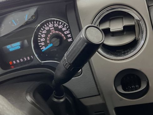 Used 2011 Ford F150 XLT image 23