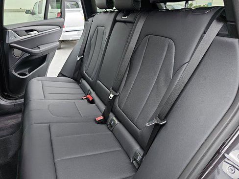 Used 2024 BMW X3 sDrive30i w/ Premium Package w/ZPA image 14