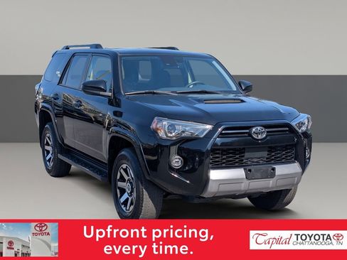 Used 2024 Toyota 4Runner TRD Off-Road image 2