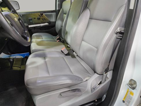Used 2018 Chevrolet Silverado 2500 W/T AWD/4WD image 26