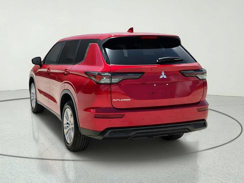 New 2026 Mitsubishi Outlander ES FWD image 5