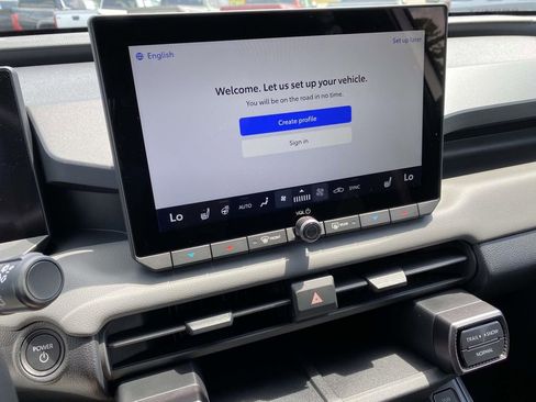 New 2026 Toyota RAV4 SE w/ Convenience Package AWD/4WD image 17