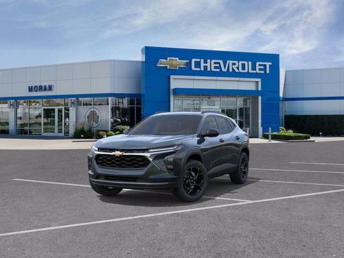 New 2026 Chevrolet Trax LT image 8