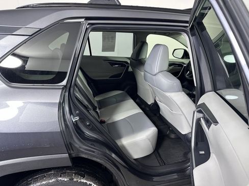 Used 2023 Toyota RAV4 XLE Premium image 11