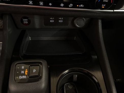 Used 2024 Nissan Rogue SV FWD image 21