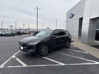 Used 2025 Ford Escape SE FWD 360° Tour