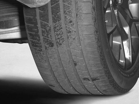 Used 2024 Jeep Grand Cherokee L Summit w/ Advanced Protech Group IV image 13