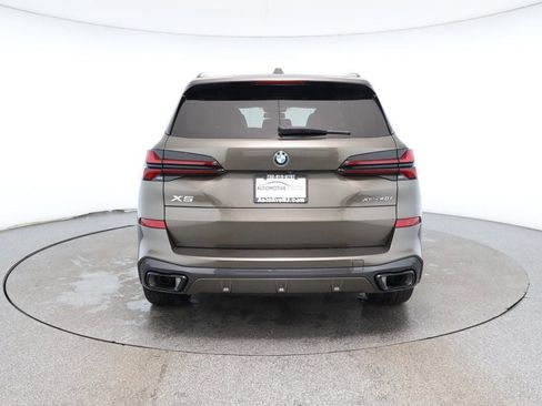 Used 2024 BMW X5 xDrive40i w/ M Sport Package image 4