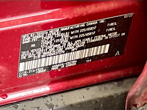 Used 2024 Toyota RAV4 LE AWD/4WD image 31