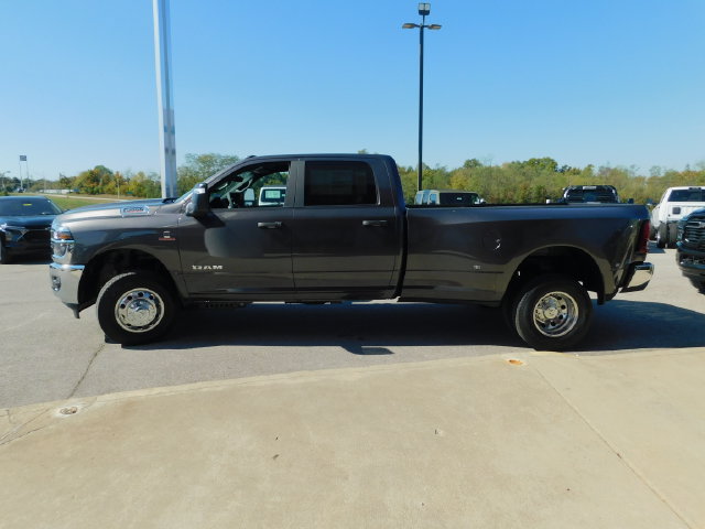 New 2026 RAM 3500 Big Horn AWD/4WD image 30