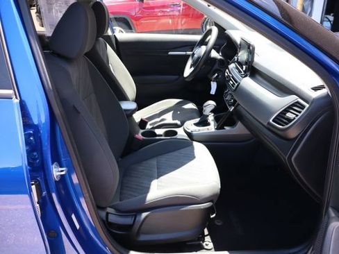 Used 2023 Kia Seltos LX AWD/4WD image 37