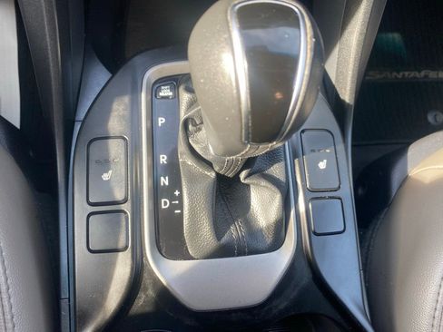 Used 2018 Hyundai Santa Fe Sport image 16