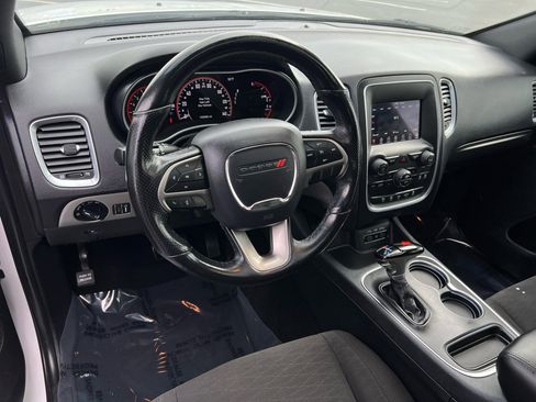 Used 2019 Dodge Durango SXT image 29
